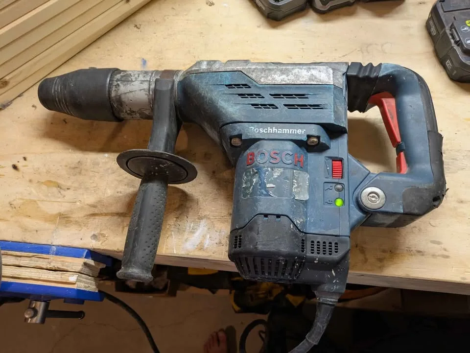Bosch SDS Max rotary hammer drill 1-5/8 image indicator(2)