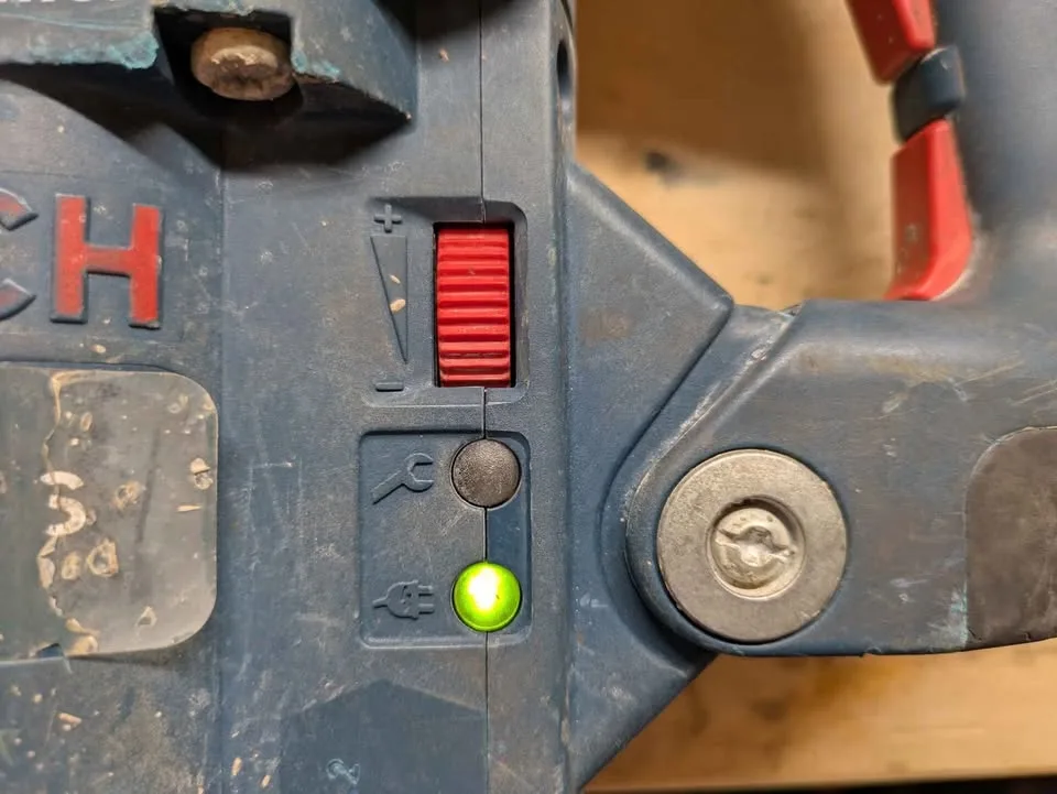 Bosch SDS Max rotary hammer drill 1-5/8 image indicator(3)