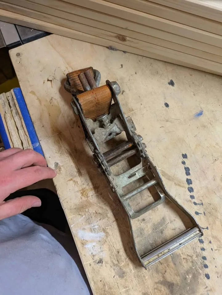 2" ratchet for ratchet straps image indicator(2)