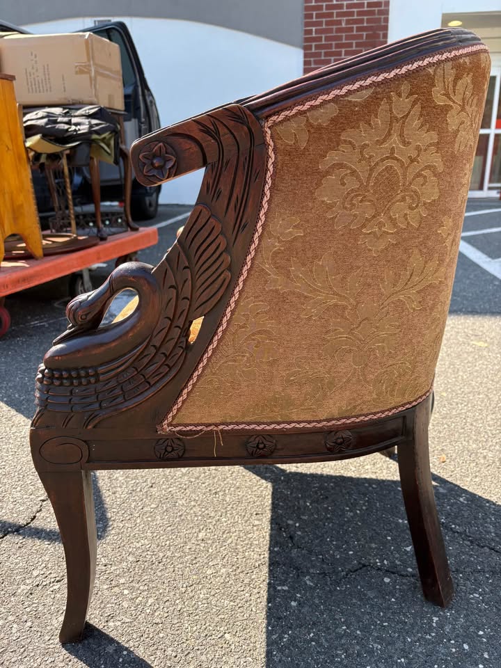 1940 Carved Wood Swan Barrel Chair - photo 5