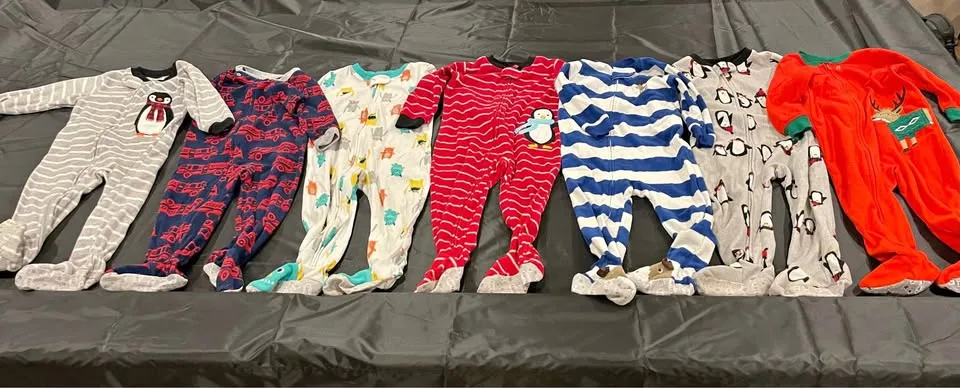 Pyjamas- 24mths/2T thumbnail
