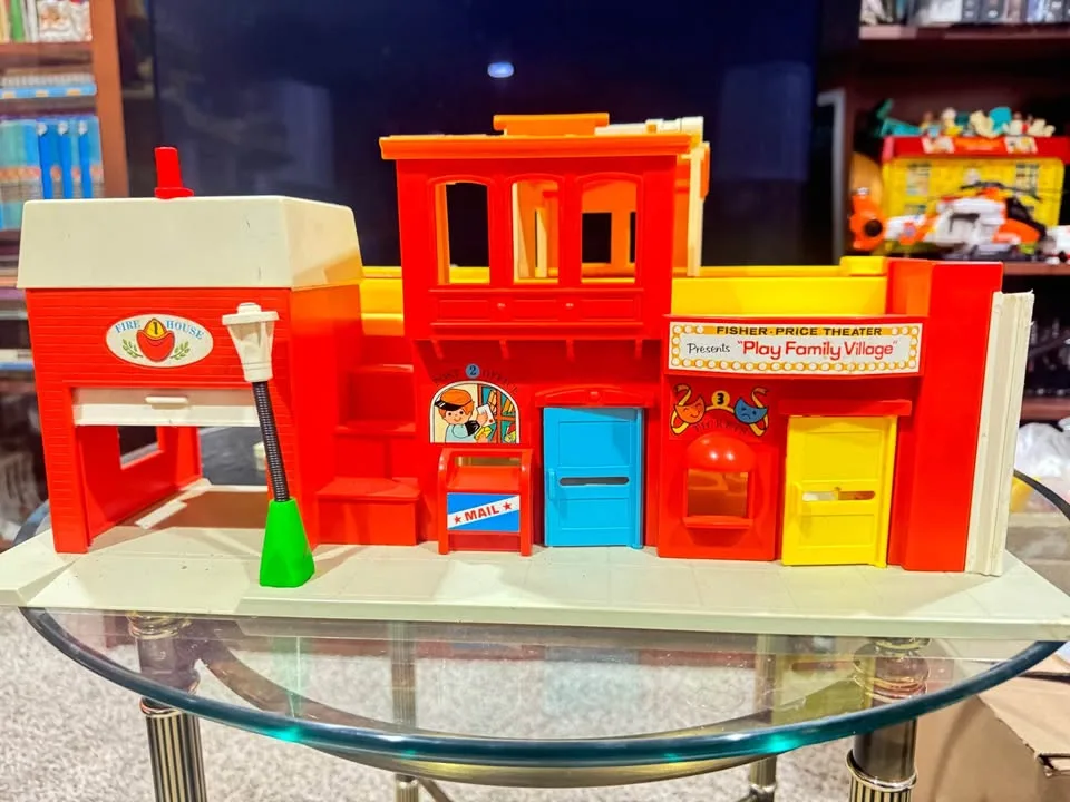 Vintage Fisher Price Village image indicator(2)