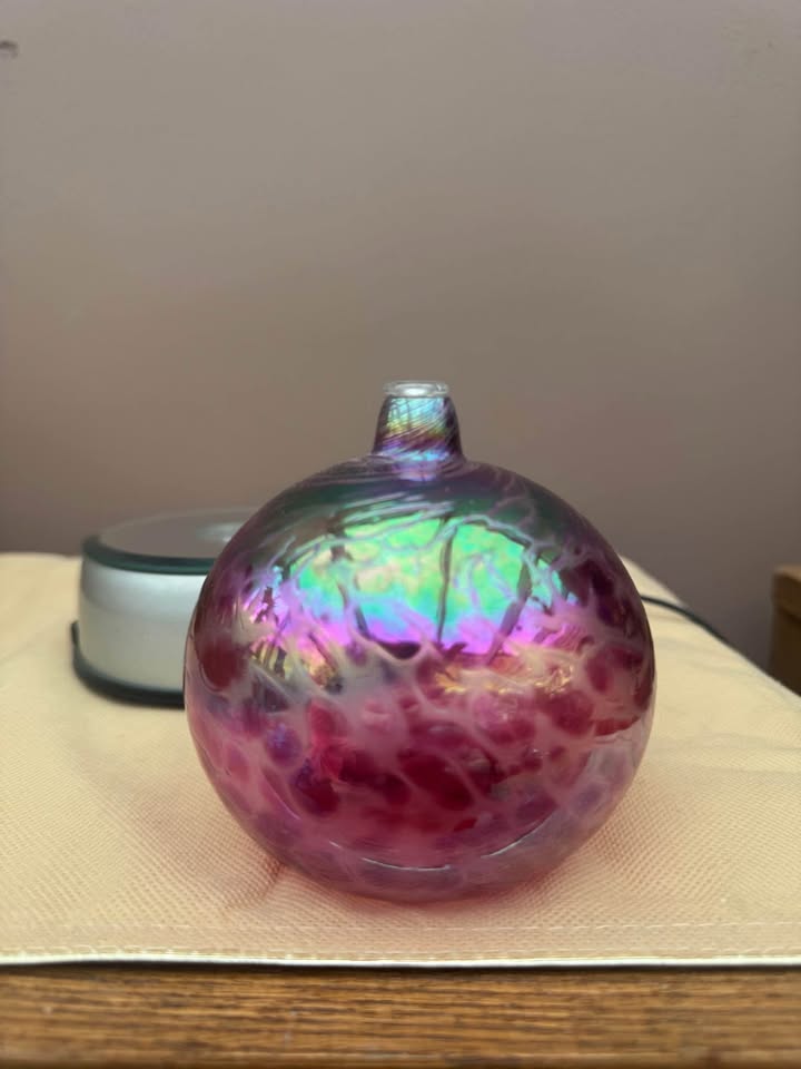 Stunningly Beautiful Blown Glass Oil Lamp - photo 3