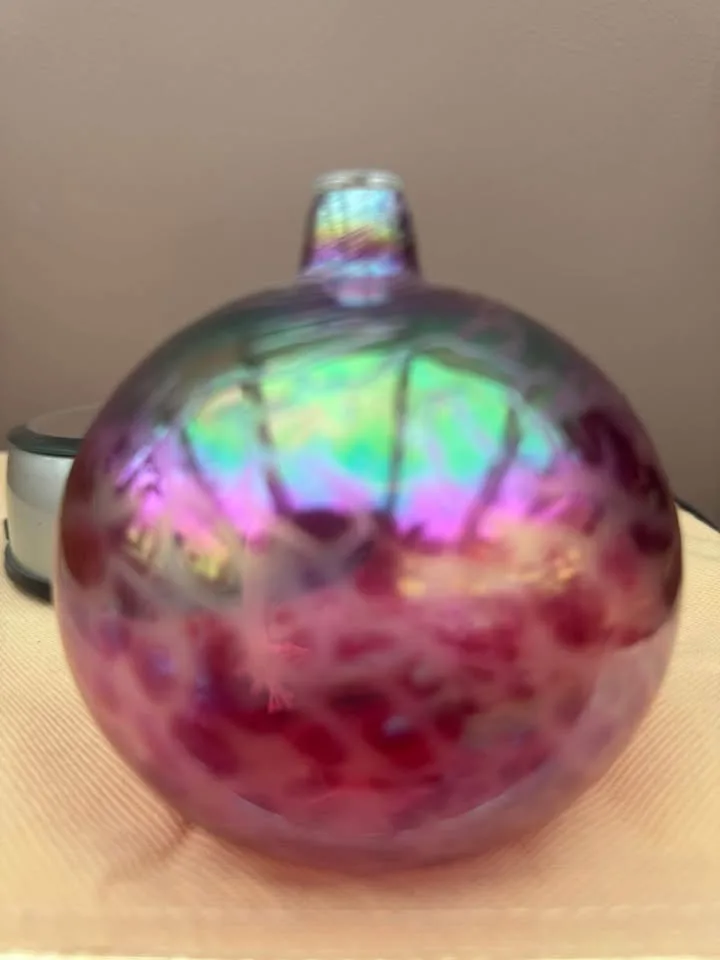 Stunningly Beautiful Blown Glass Oil Lamp image indicator(5)