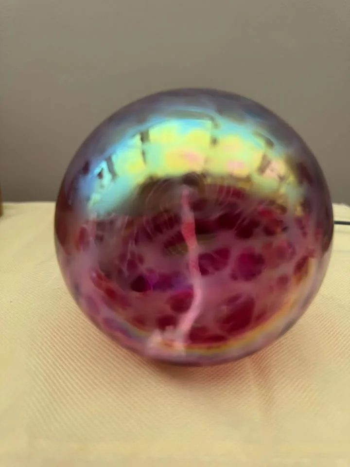 Stunningly Beautiful Blown Glass Oil Lamp image indicator(6)