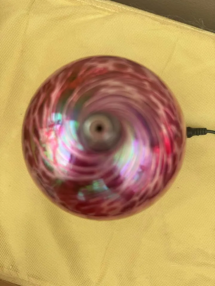 Stunningly Beautiful Blown Glass Oil Lamp image indicator(7)