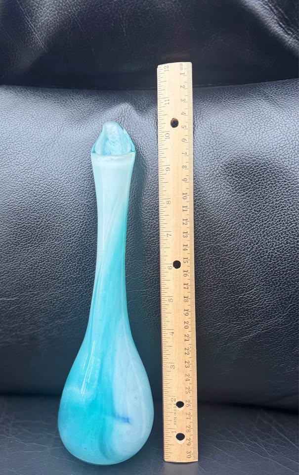 Beautiful Aqua Bud Vase - photo 4