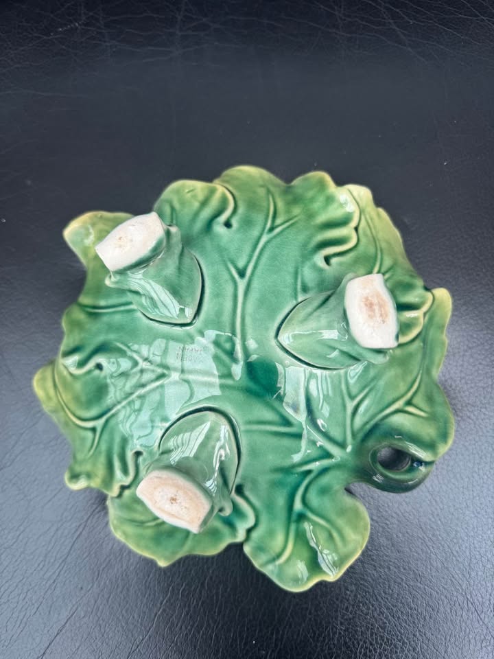 Majolica Old Leaf Ceramic Plate - photo 3