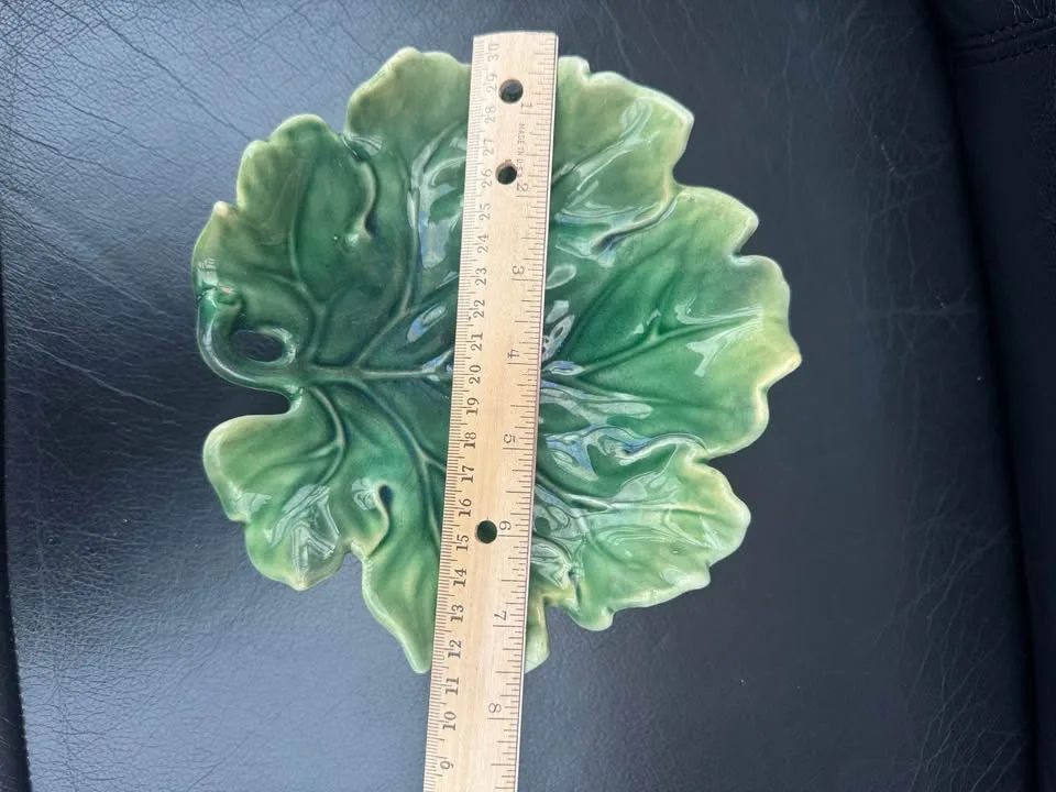 Majolica Old Leaf Ceramic Plate image indicator(4)