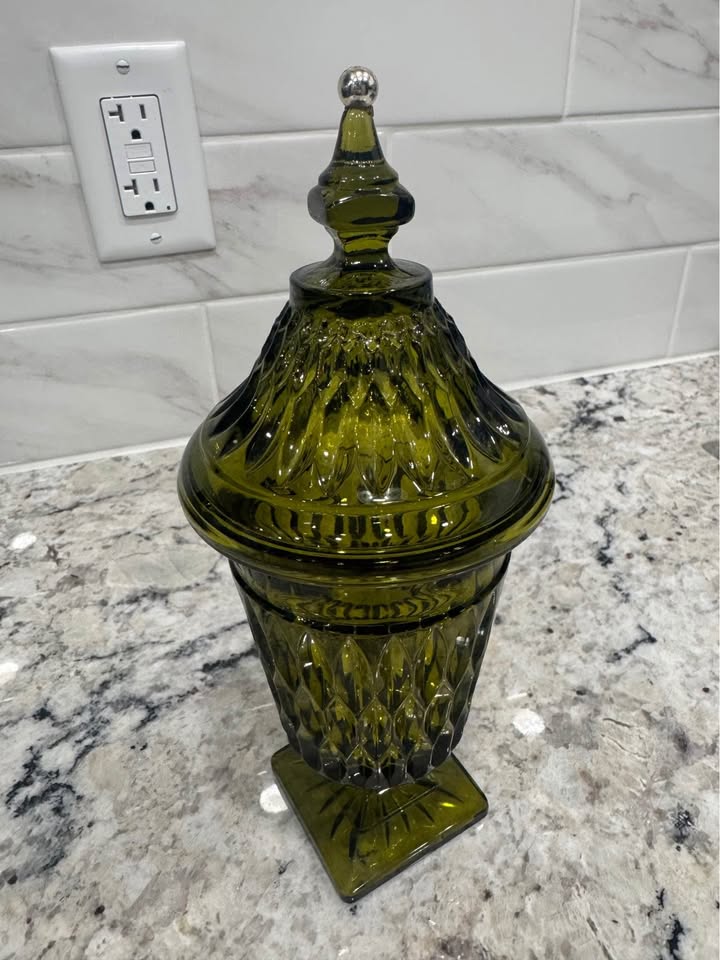 Stunning Vintage Glass Candy Container - photo 3