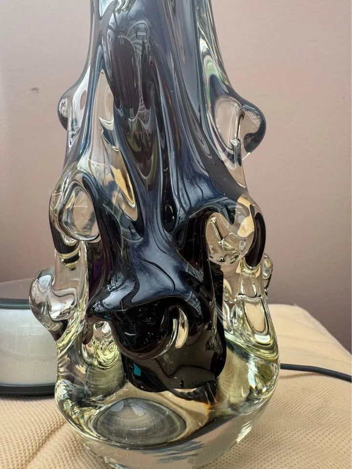 Lovely Deep Purple Hand Blown Glass Vase image indicator(4)