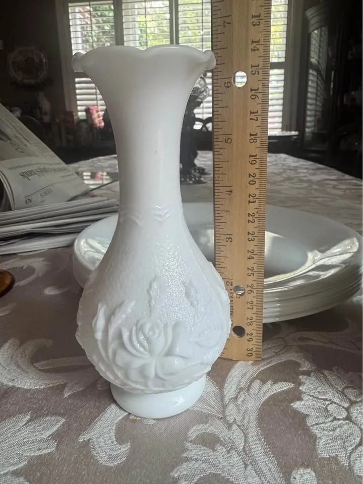Vintage Imperial Glass Milk Glass Bud Vase image indicator(8)