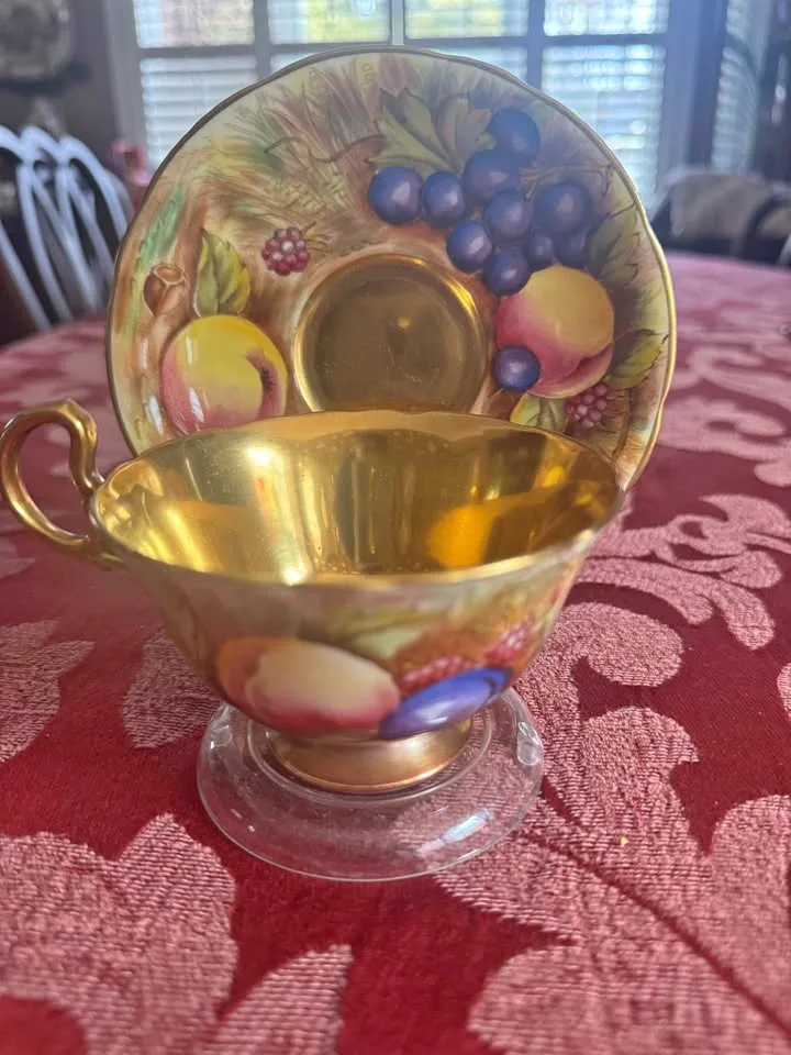 Gorgeous Aynsley Tea Cup thumbnail