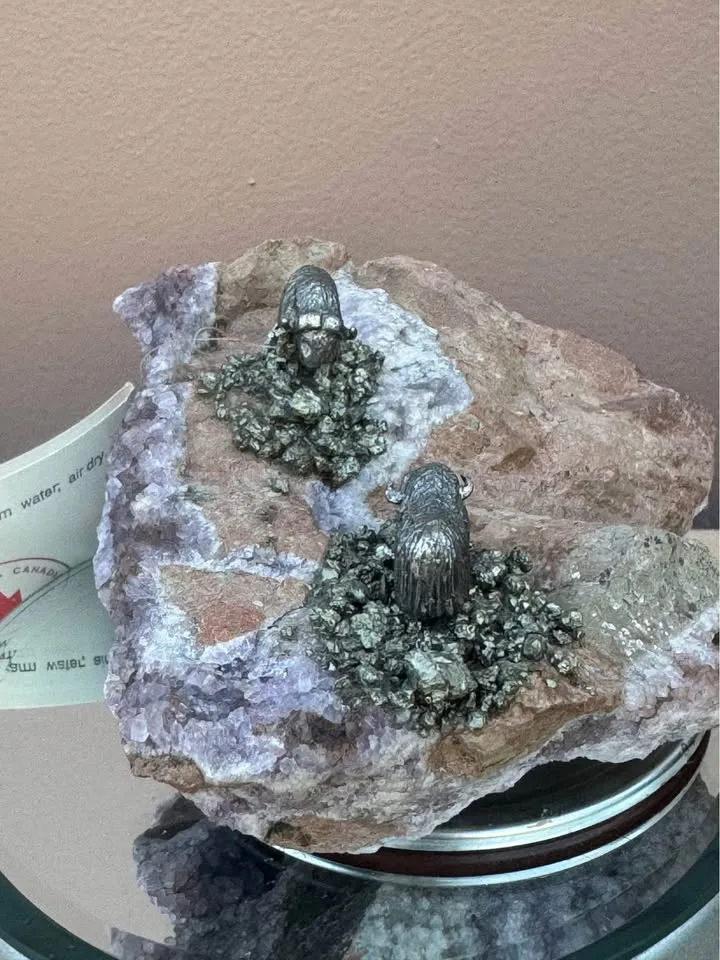 Canadian Vintage Amethyst Rock Art image indicator(3)