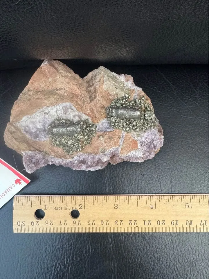 Canadian Vintage Amethyst Rock Art image indicator(5)