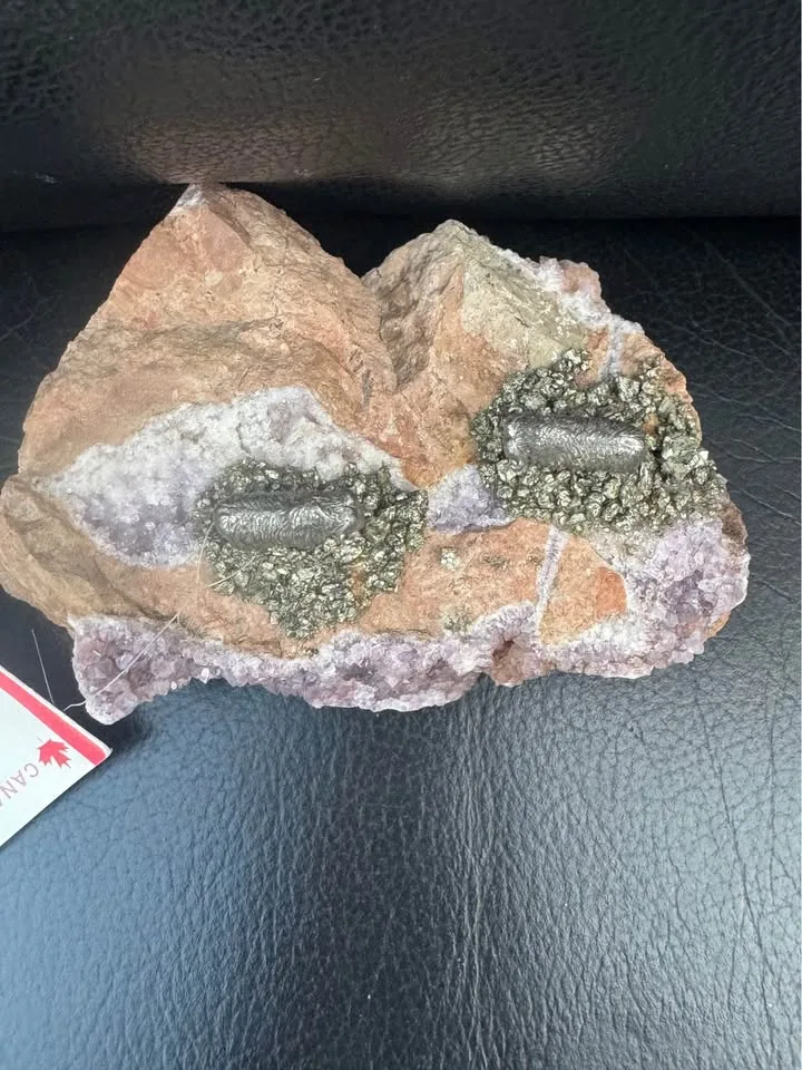 Canadian Vintage Amethyst Rock Art image indicator(7)