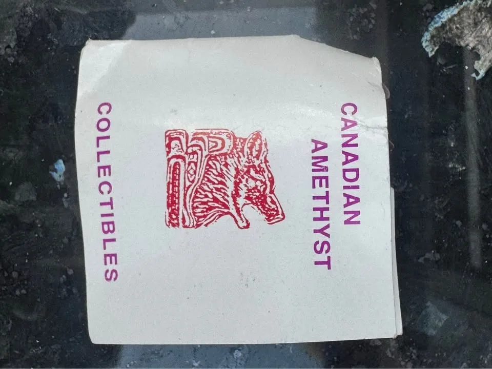 Canadian Vintage Amethyst Rock Art image indicator(8)