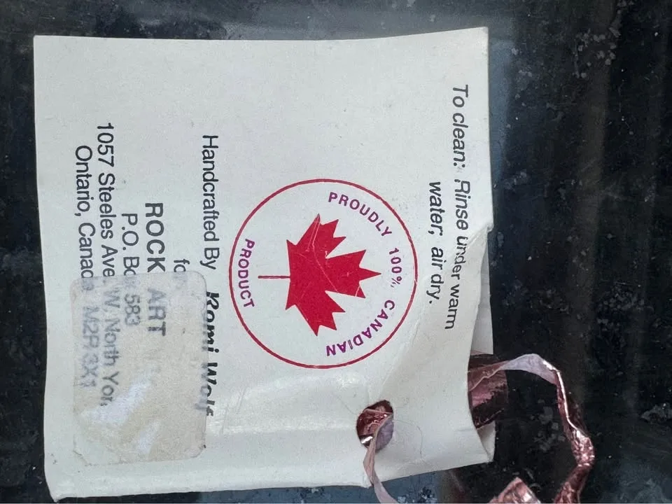 Canadian Vintage Amethyst Rock Art image indicator(9)