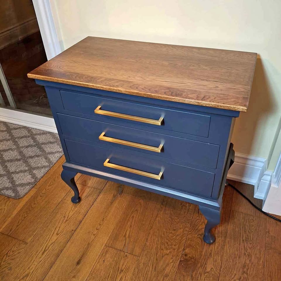 Blue Night / Side Table