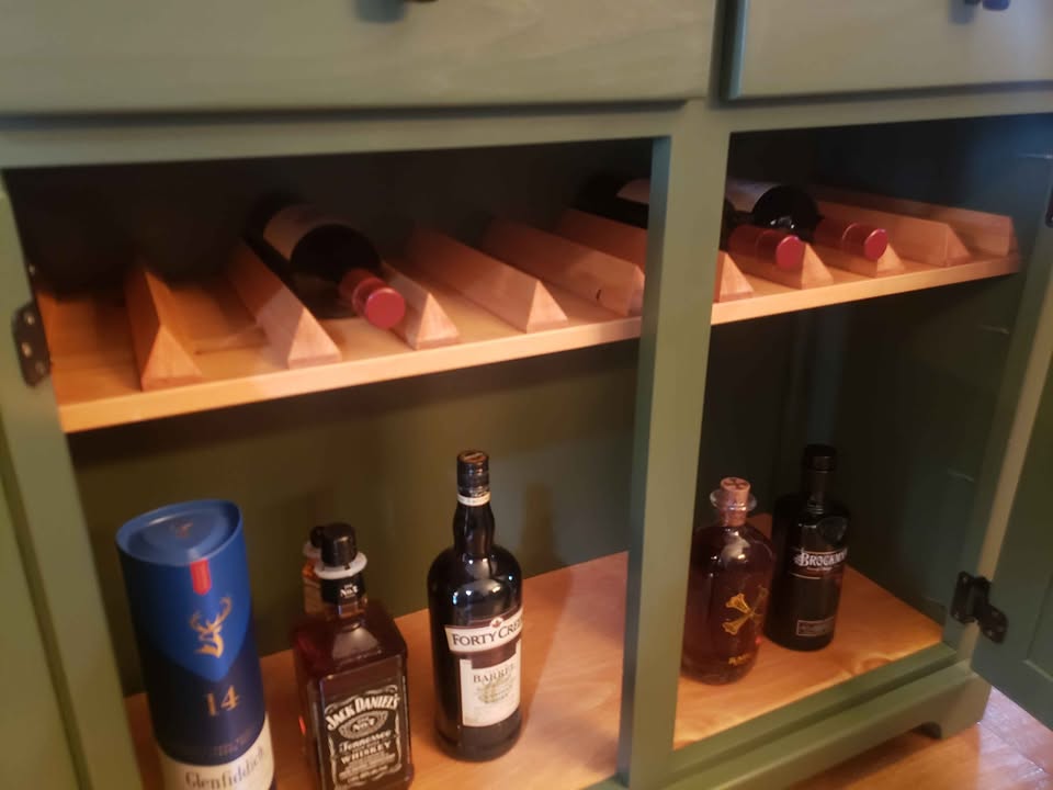 Rustic liquor cabinet - photo 2