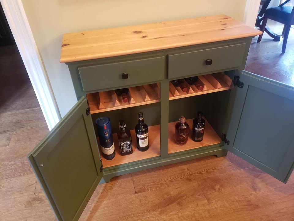 Rustic liquor cabinet - photo 3