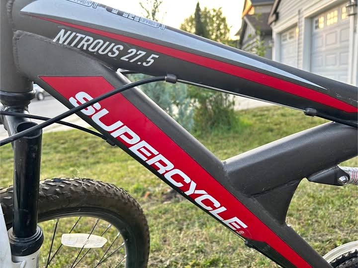 Supercycle Nitrous 27.5 Mountain Bike