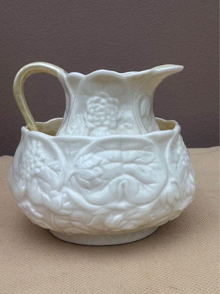 Beautiful Belleek China Cream and Sugar - photo 4