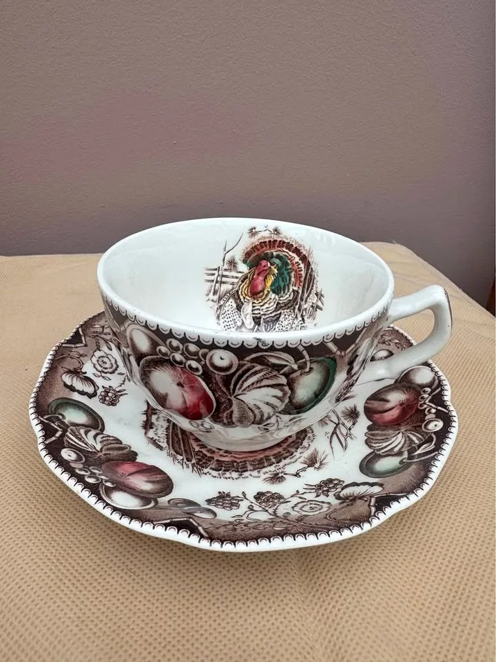 Vintage Johnsons Bros Tea Cup - "His Majesty" thumbnail
