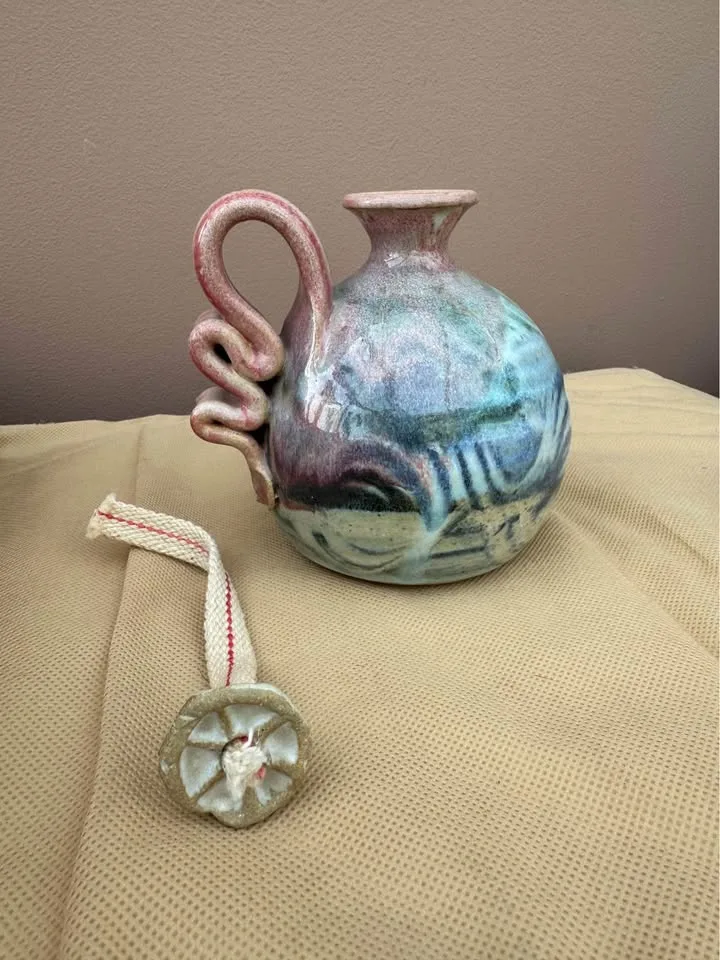 Stunning Pottery Oil Lamp image indicator(2)