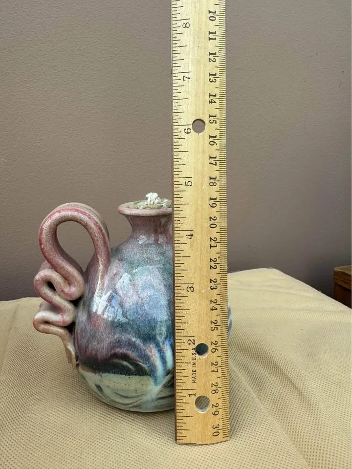 Stunning Pottery Oil Lamp image indicator(4)