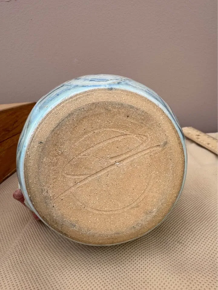 Stunning Pottery Oil Lamp image indicator(7)