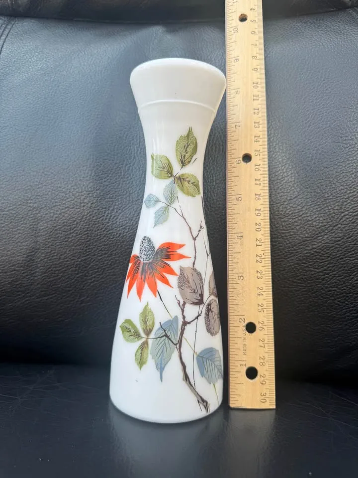 Vintage Appliqued Milk Glass Vase image indicator(3)