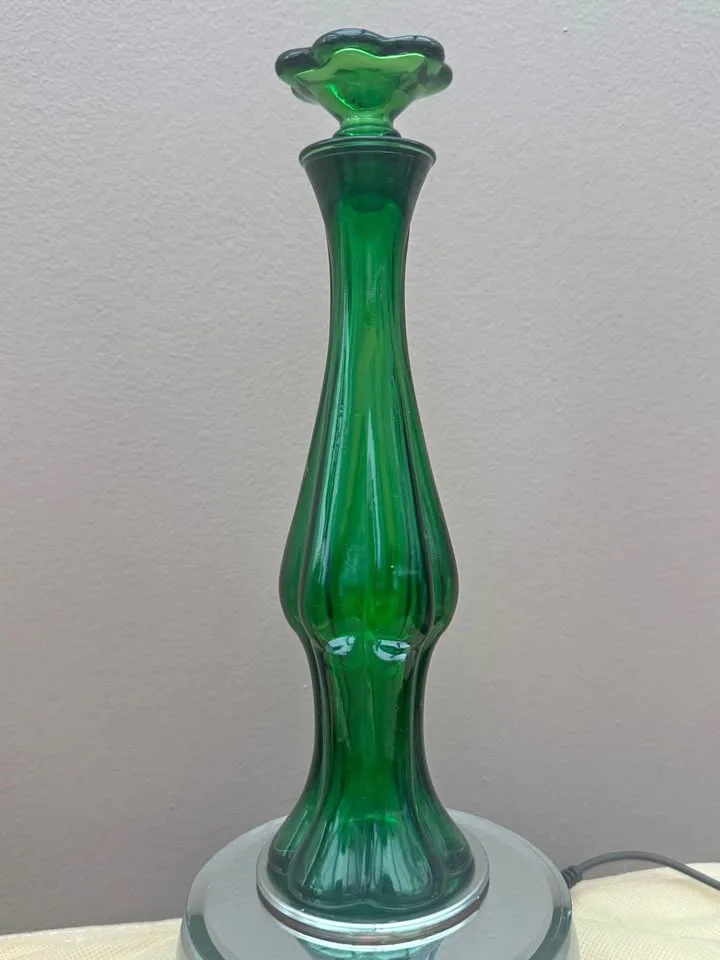 Beautiful Emerald Green Collectable Perfume Bottle thumbnail