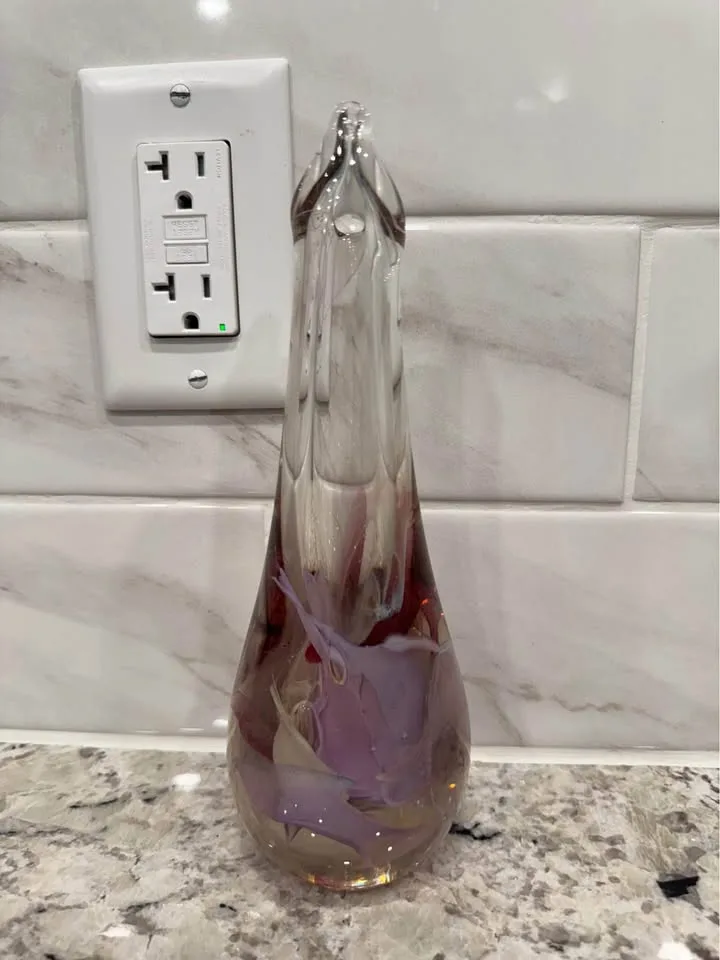 Stunning Art Glass Bud Vase image indicator(3)