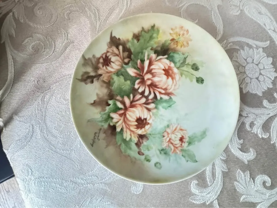 Beautiful Vintage Hand Painted Porcelain Plate image indicator(2)