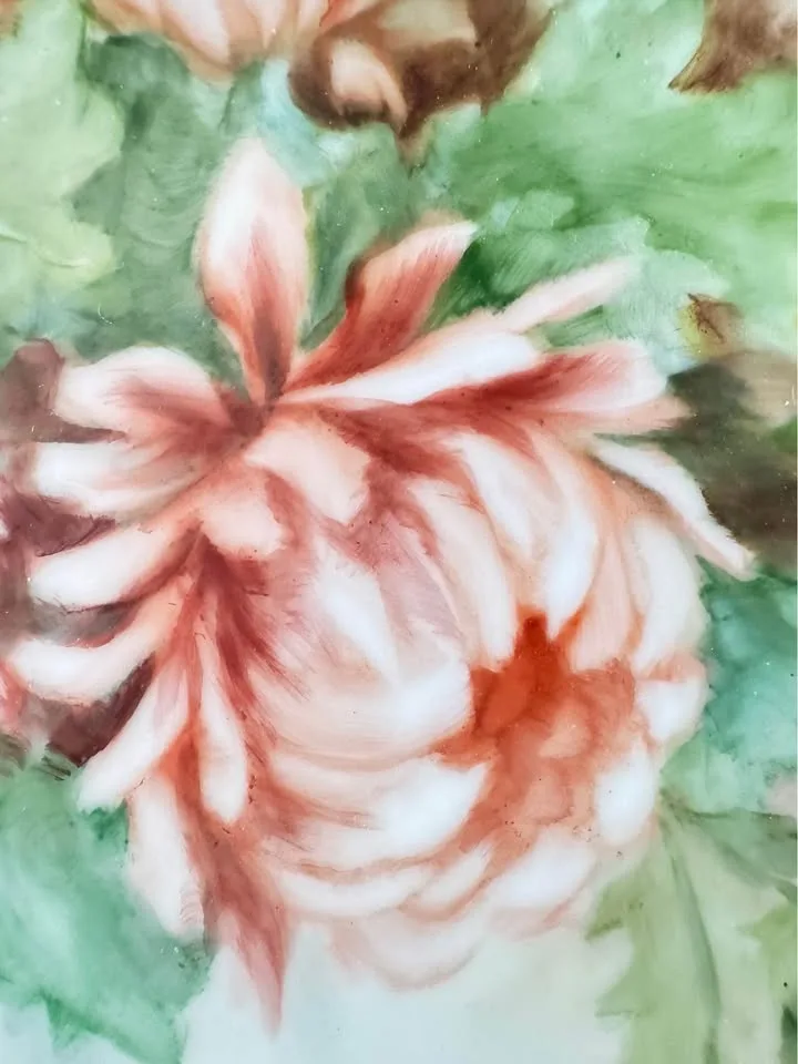 Beautiful Vintage Hand Painted Porcelain Plate image indicator(4)