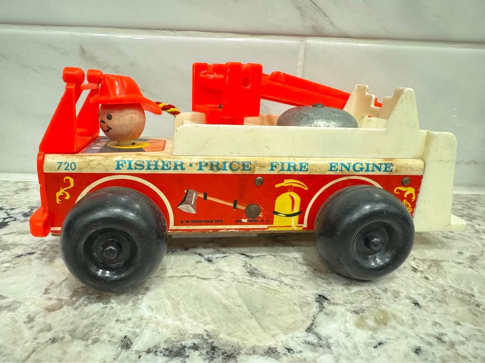 Fisher Price Fire Engine - photo 3