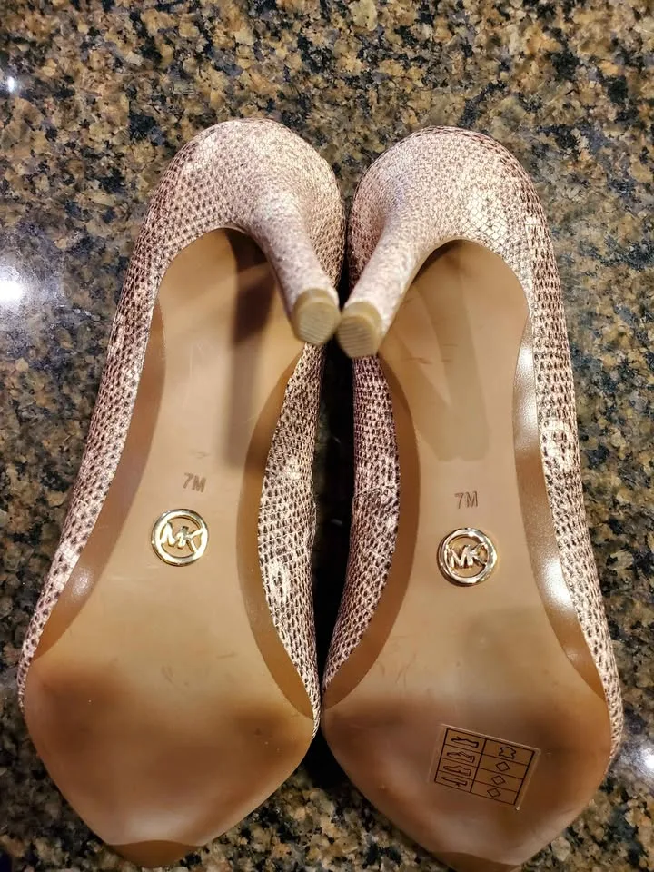 Elegant Nude MK Claire Embossed Leather Pump image indicator(4)