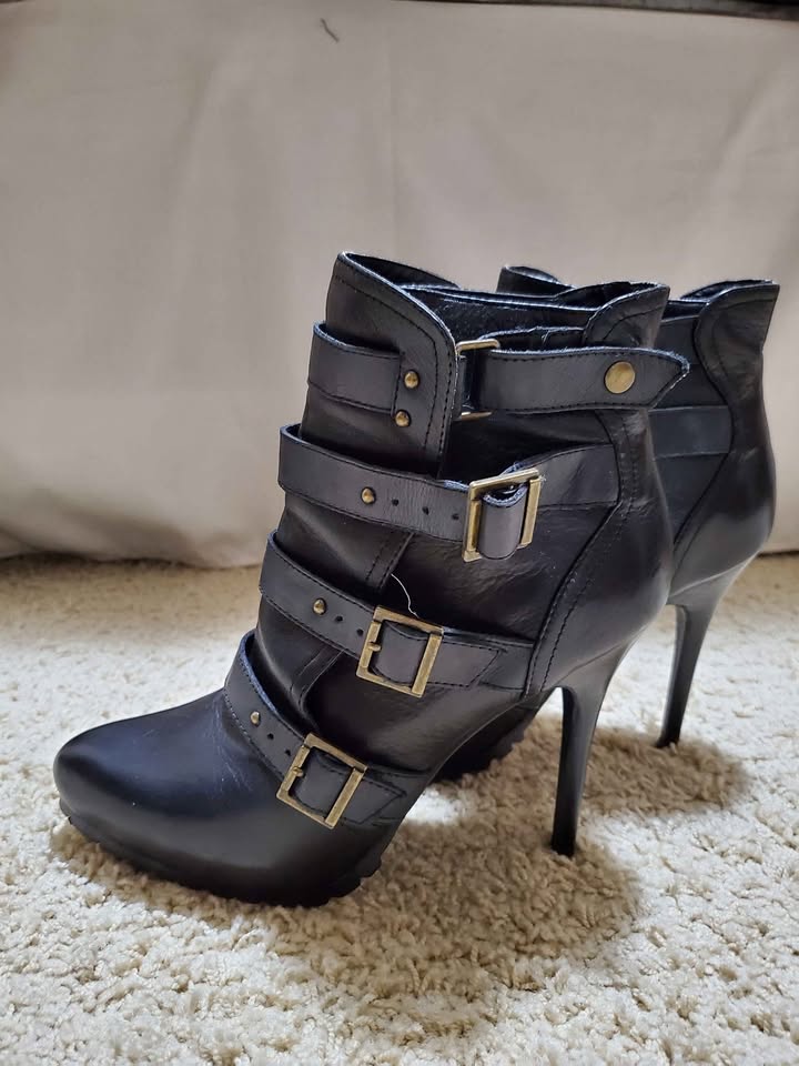 Stiletto boots - photo 2