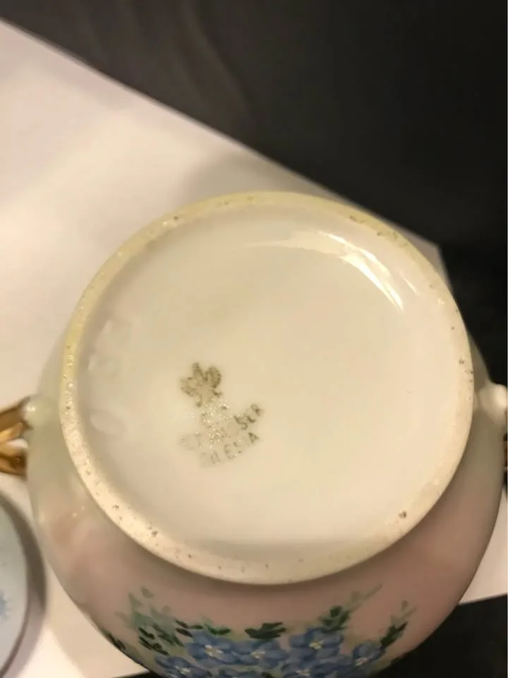 Sweet Hand Painted Cream & Sugar image indicator(4)