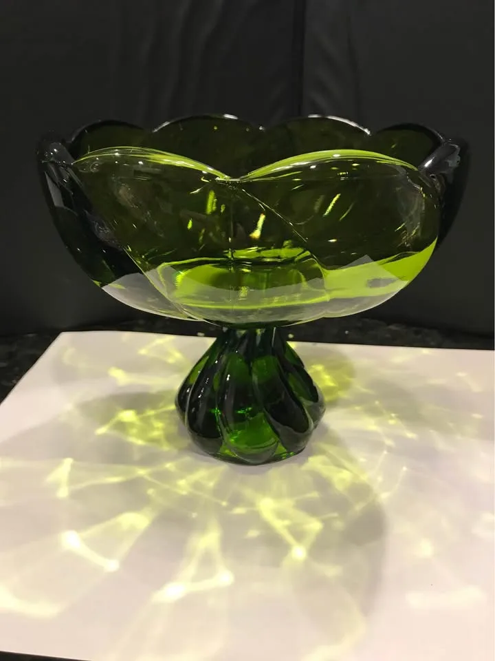 Stunning Pedestal Candy Dish image indicator(2)