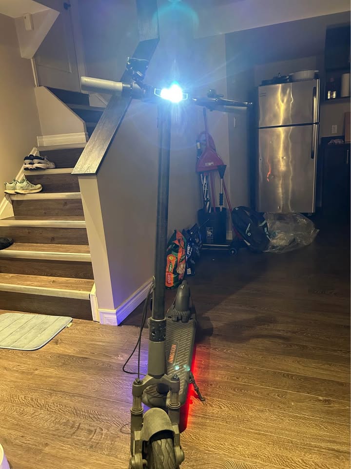 InMotion L9 Electric Scooter – Moving Out Sale – Free Air Pump - photo 2