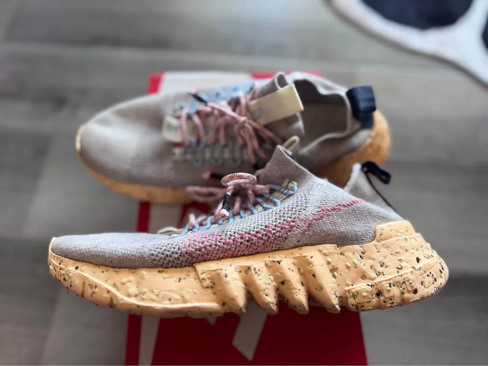 Nike Space Hippie 01 Melon Tint Size US 9.5 image indicator(2)