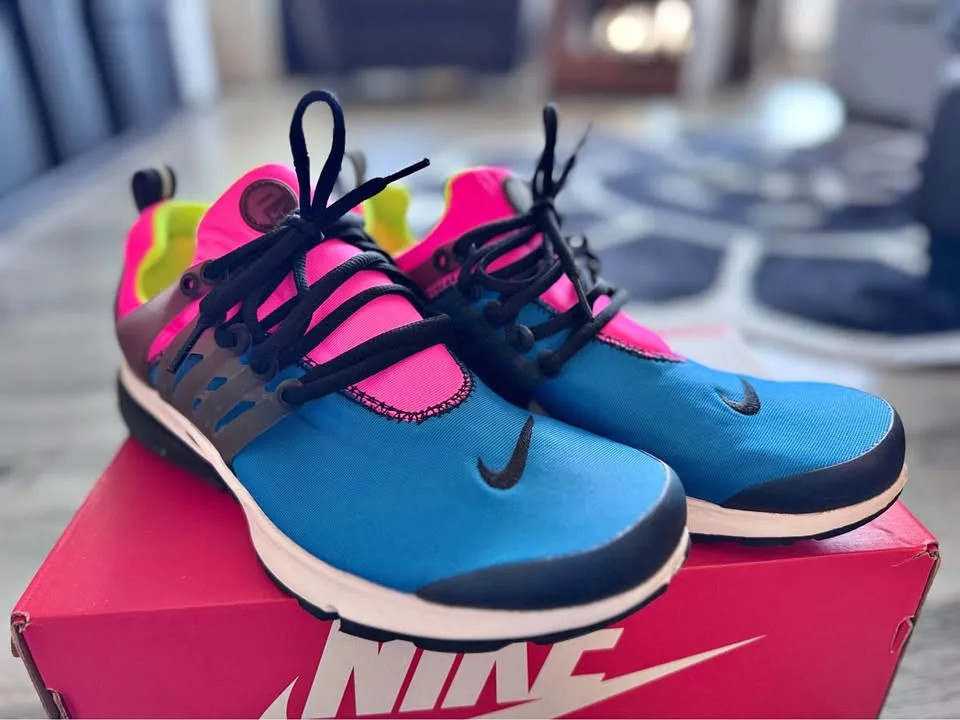 Nike Air Presto Size US 10 thumbnail