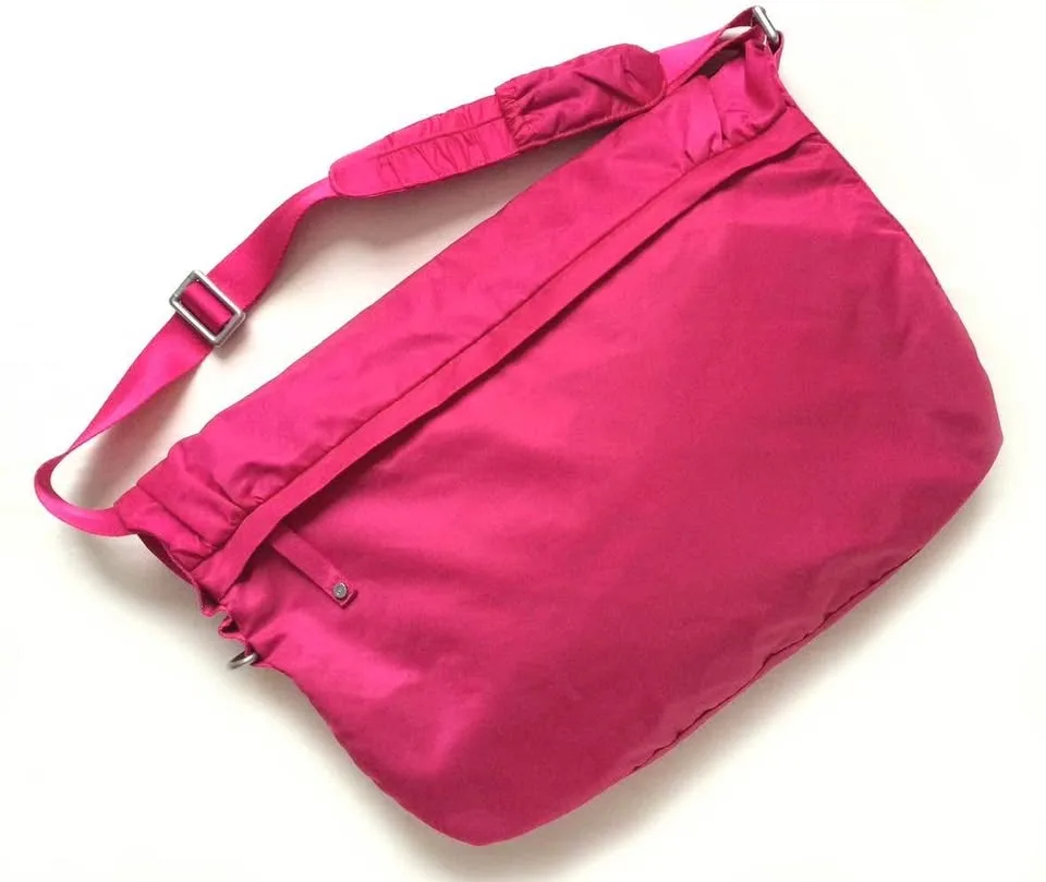 Lululemon crossbody bag new, never used image indicator(2)