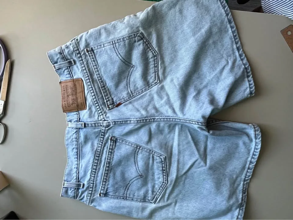 Levi’s Orange Tab Vintage Shorts image indicator(4)