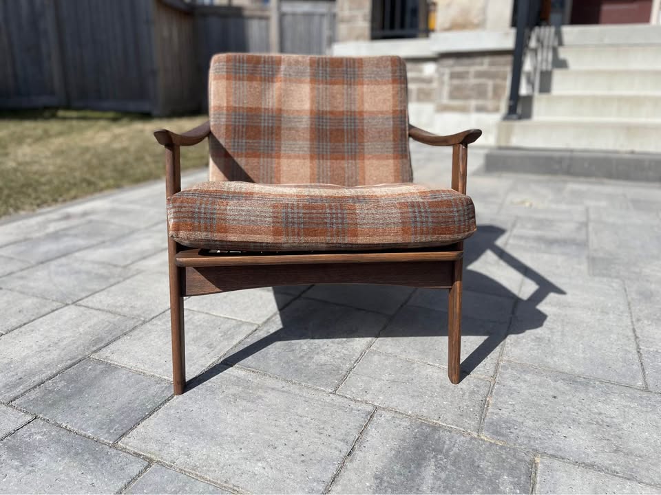 Mcm walnut arm chair( 3 Available ) - photo 4