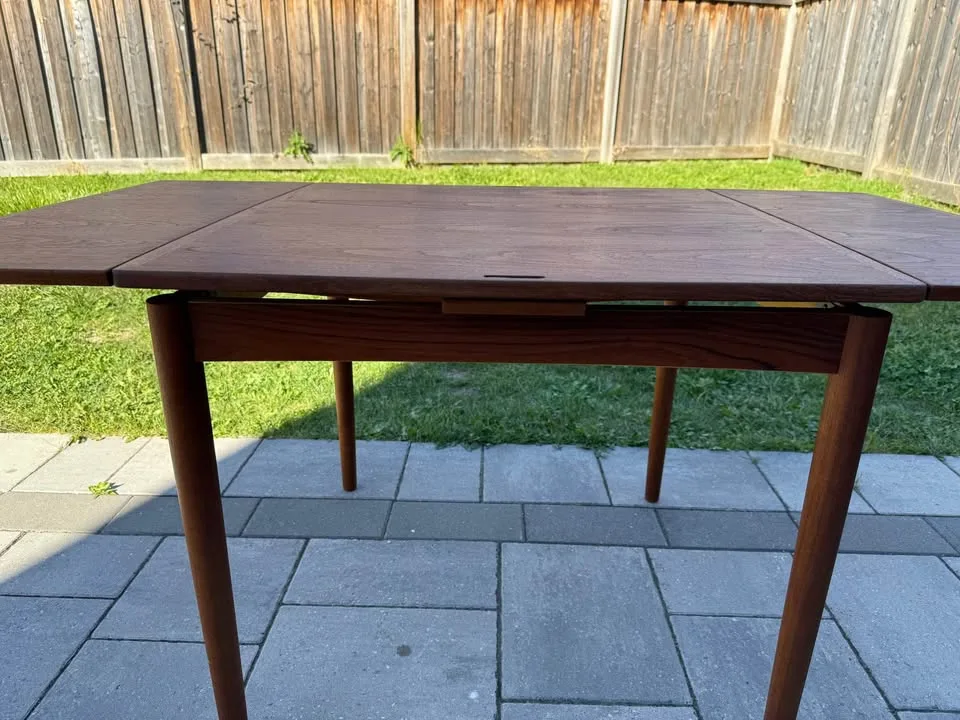 Mcm Danish teak table ( Refinished) image indicator(5)