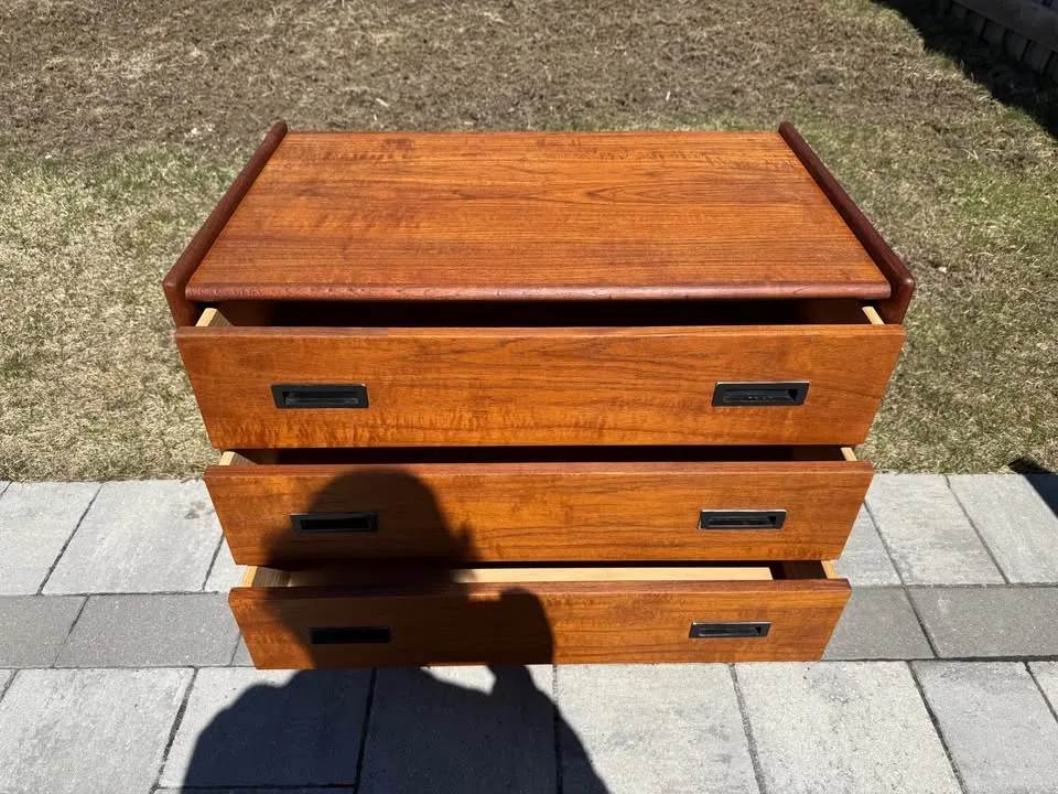 Mcm teak dresser ( refinished image indicator(4)