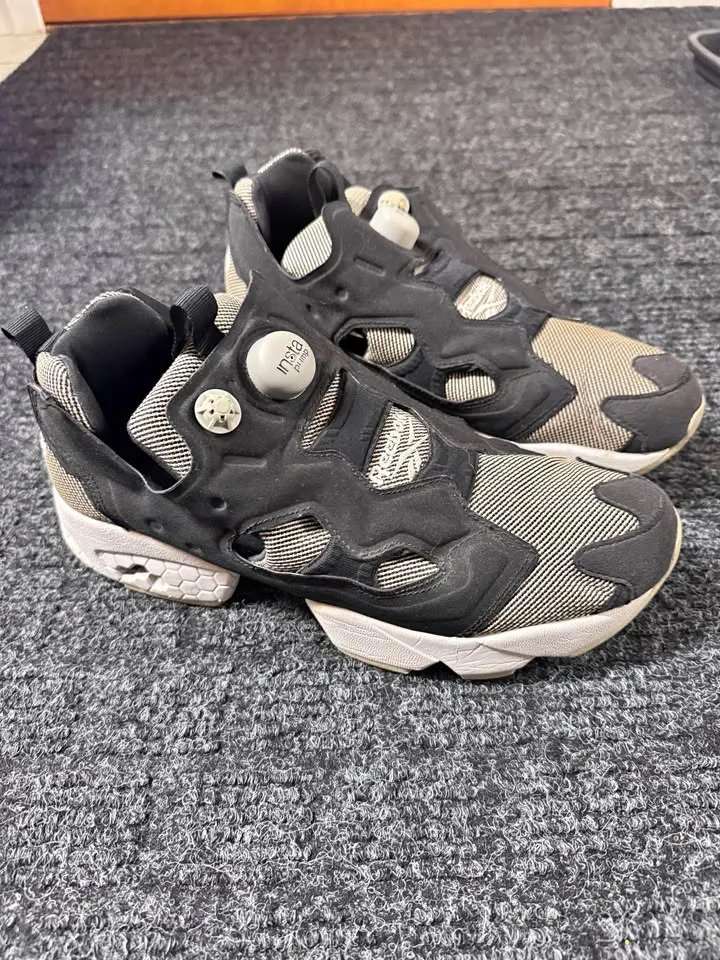 Reebok Pumpfury Black & Grey Size US 9 thumbnail